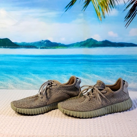Adidas YEEZY Boost 350 V1 men's size 8